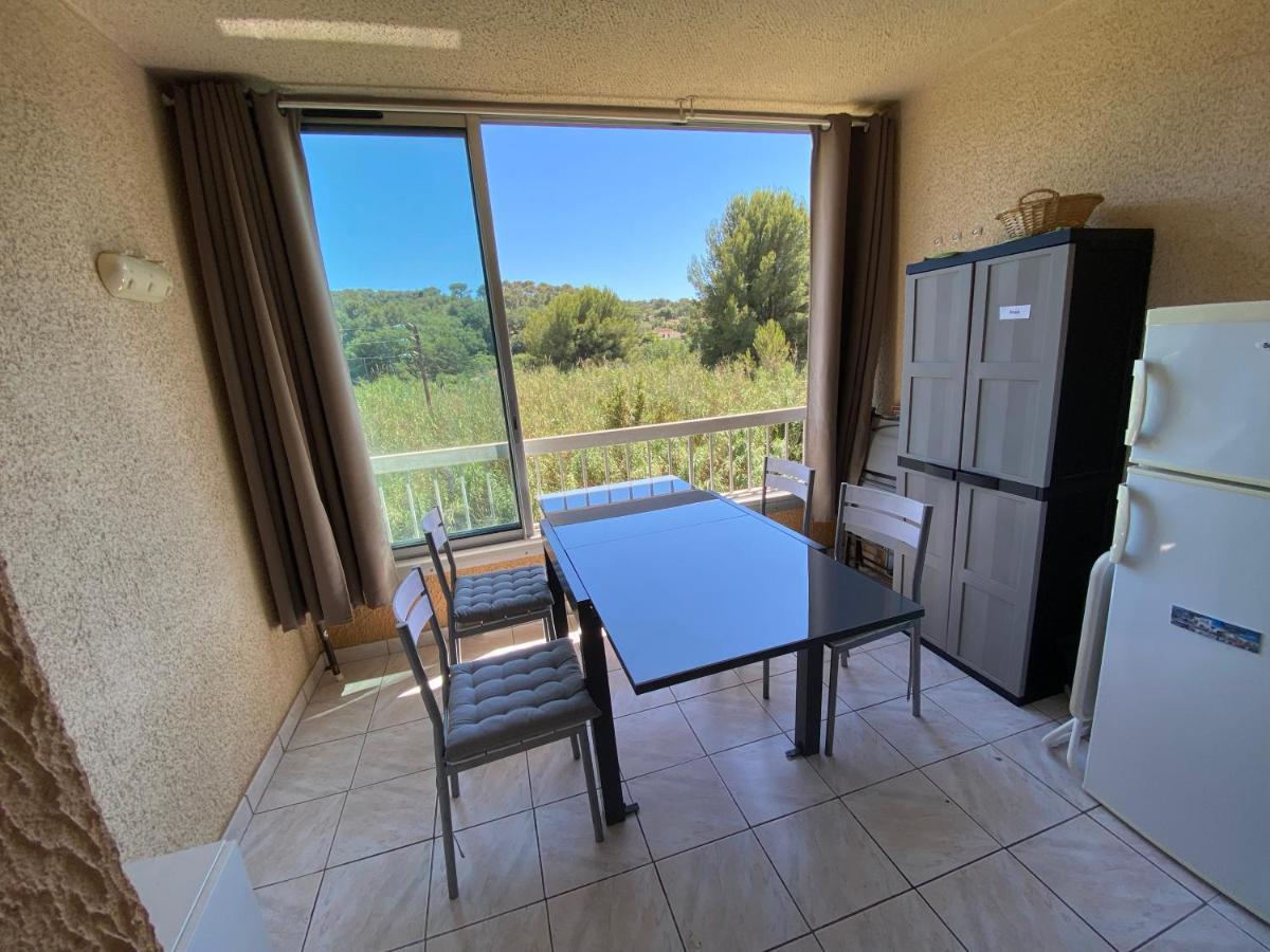 Appart 4 Pers Dans Residence Avec Piscine A 10 Min De La Plage Sanary-sur-Mer Kültér fotó